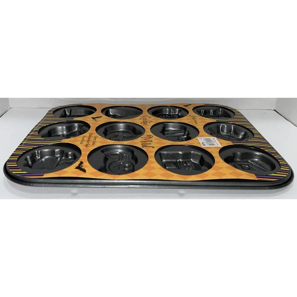 Halloween Cookie Pan 12 Spooky Shapes Ghost Frankenstein Bat‎ Cat Spider New